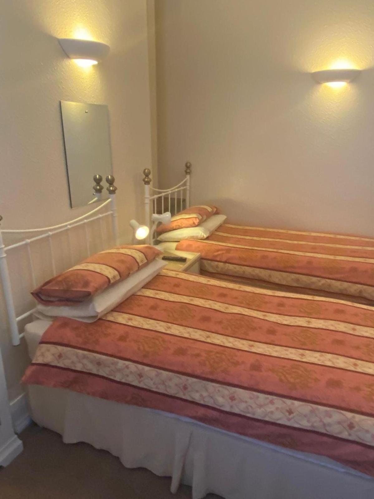 Landguard Lodge Guest House Shipley  Room photo