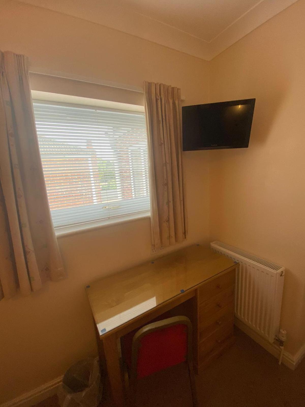 Landguard Lodge Guest House Shipley  Room photo
